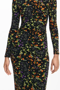 Vestido slim flores