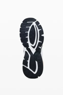 Zapatilla trecking